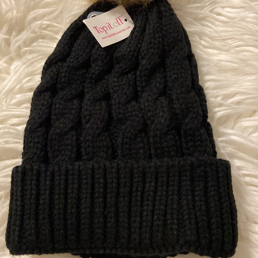Top it off winter hat brand new with tags - Picture 3 of 4
